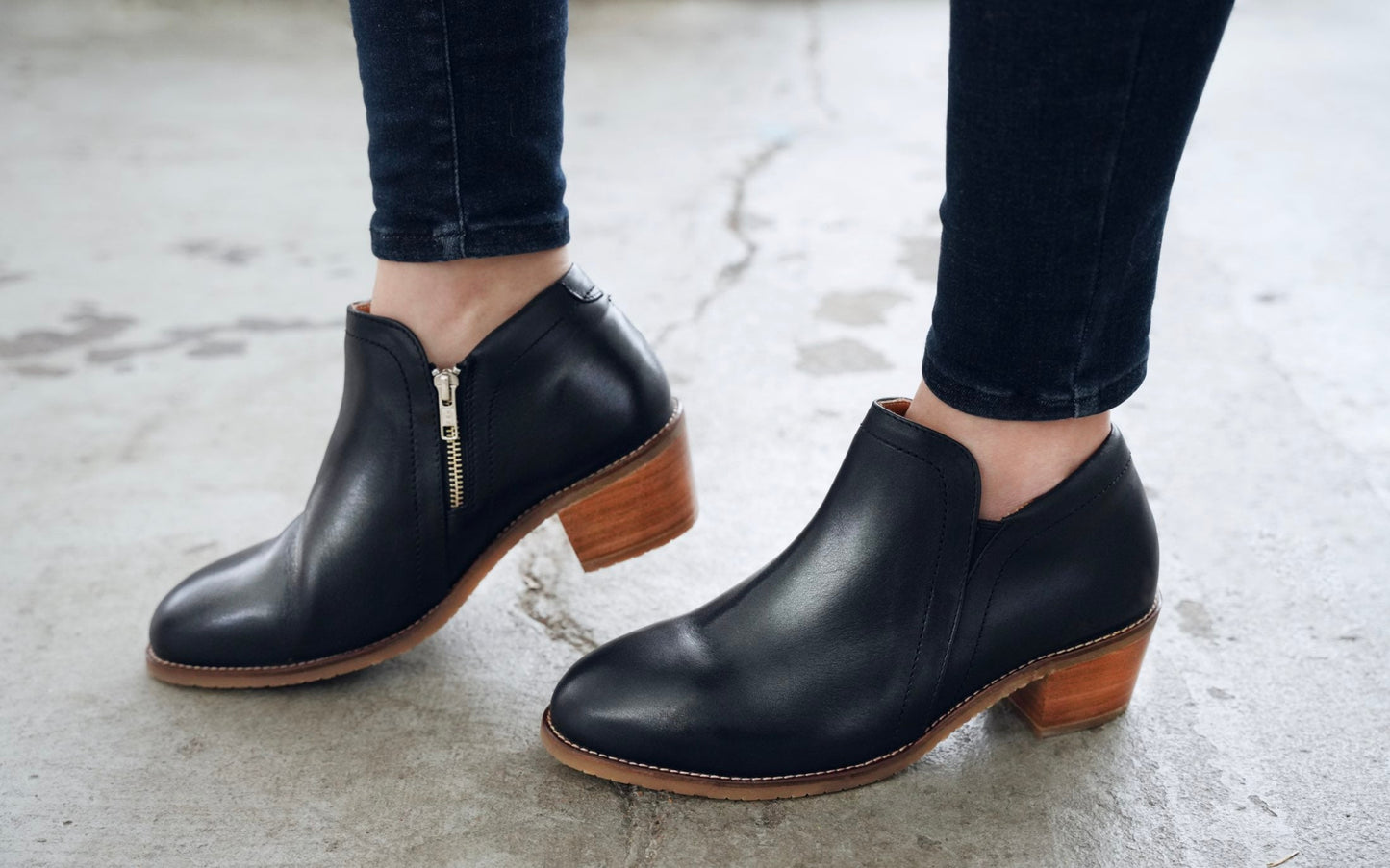 
                  
                    Gravity Safety Shoe - Oxford Steels
                  
                