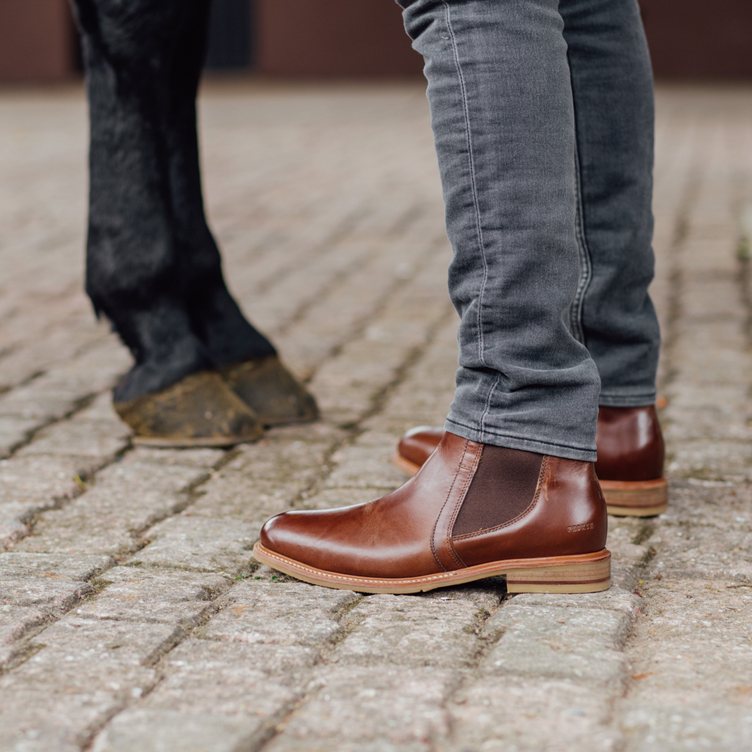 
                  
                    STEEL TOE CHELSEA BOOT WALLACE AMBER - Oxford Steels
                  
                