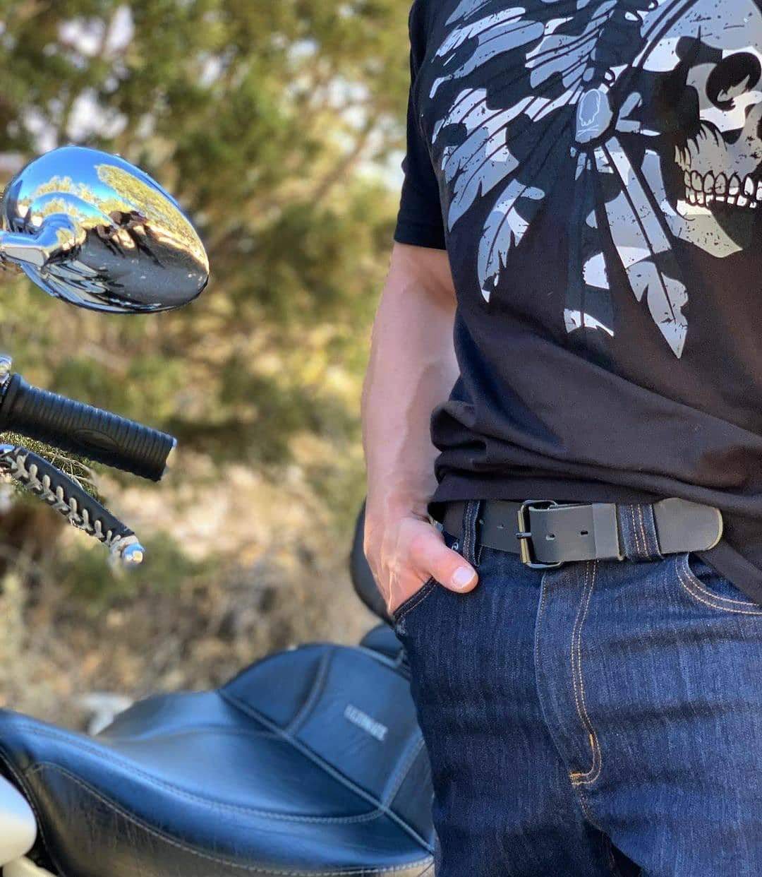 
                  
                    The Classic Leather Everyday Belt - Oxford Steels
                  
                