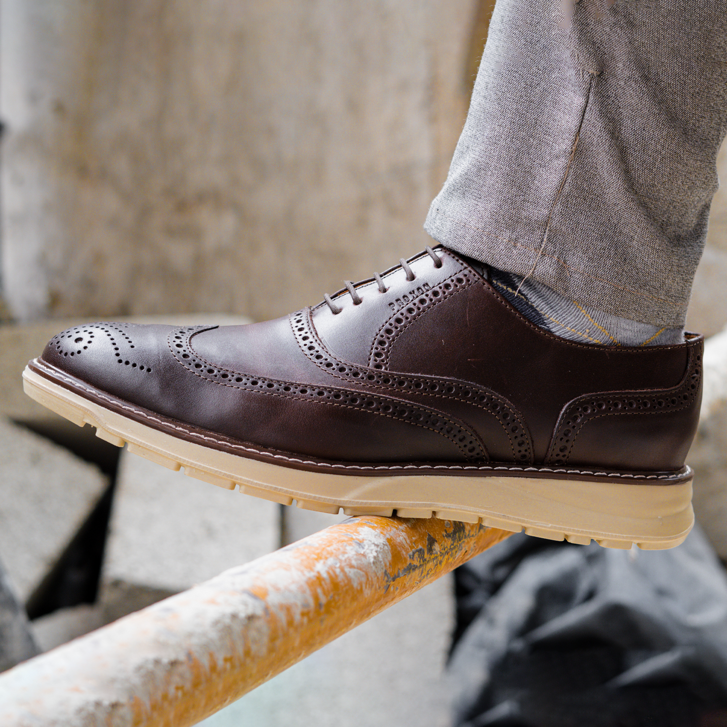 
                  
                    STEEL TOE OXFORD SHOE VOLTA BROWN - Oxford Steels
                  
                
